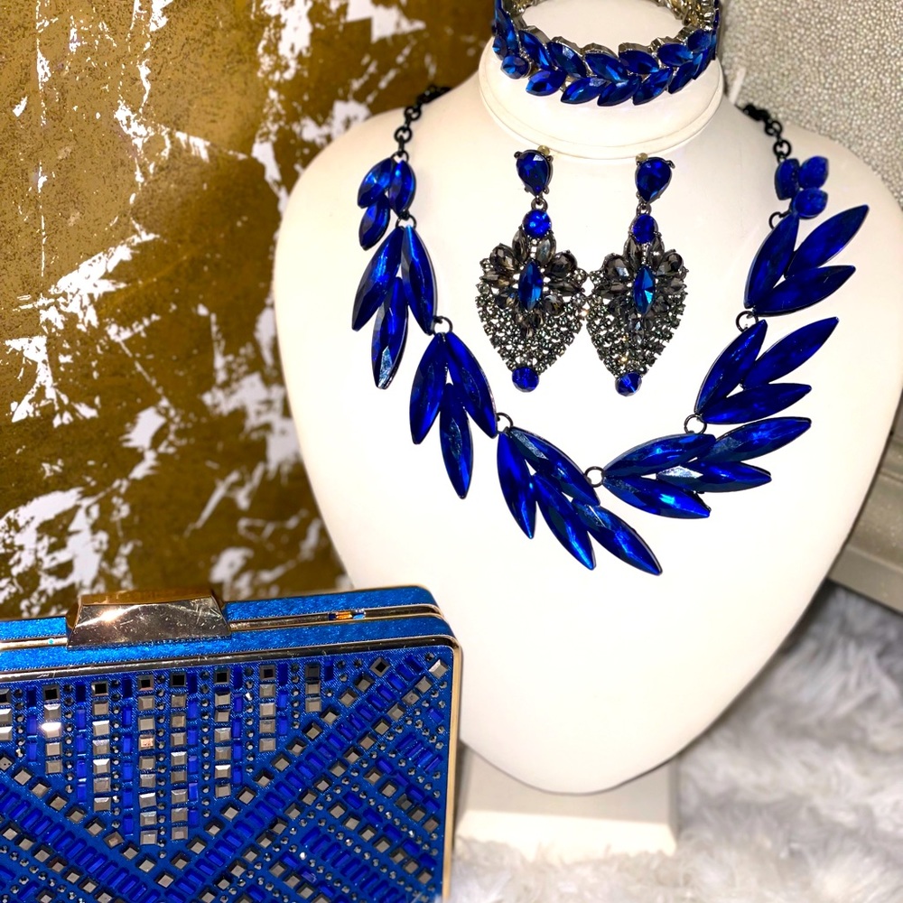 Charming Charlie Blue, Black, and Chrome set